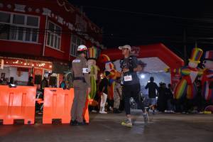 BIB: 3210
                            <button type="button" onclick="openModal(26221308)" class="btn btn-primary btn-sm float-right btn-popup" data-toggle="modal" data-target=".modal-high-quality">
                        <i class="fas fa-shopping-cart"></i> Add to Cart
                    </button>
                                            <button type="button" onclick="isThisMe(26221308, true)" class="btn btn-success btn-sm float-right btn-popup btn-isme hidden" data-toggle="tooltip" data-placement="bottom" title="นี่คือรูปของคุณใช่ไหม คลิกที่นี่เพื่อเอาเข้าอัลบั้ม">
                        <i class="fas fa-plus"></i> Add to album
                    </button>
                    <button type="button" onclick="isThisMe(26221308, false)" class="btn btn-warning btn-sm float-right btn-popup btn-isnotme hidden">
                        <i class="fas fa-ban"></i> Remove from album
                    </button>